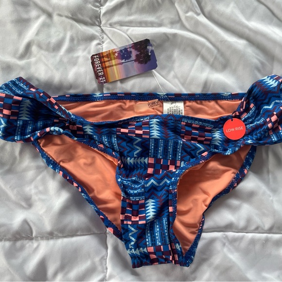 Forever 21 Other - Forever 21 low rise bikini bottom NWT